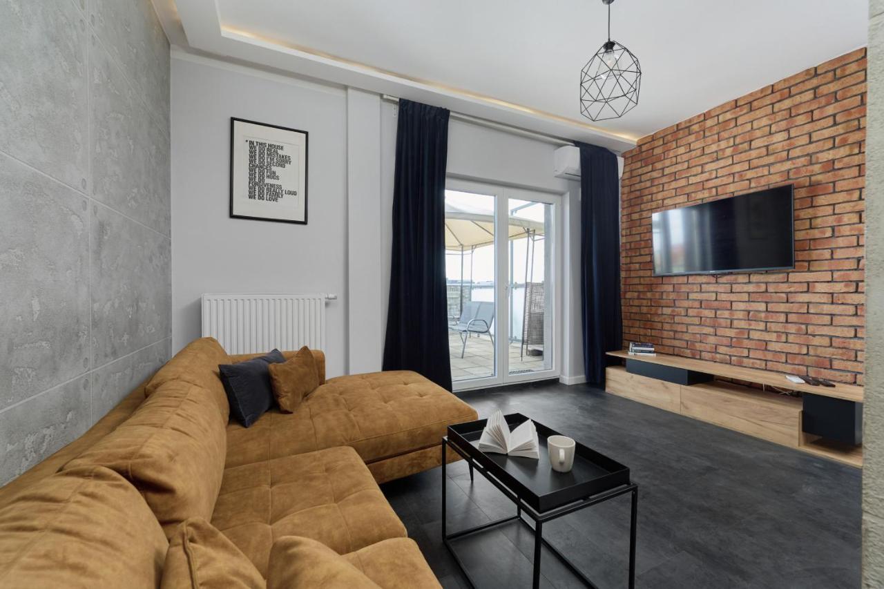 Stylish Kosciuszki Apartaments Near The Market Square With Free Garage Wroclaw By Noclegi Renters Bagian luar foto