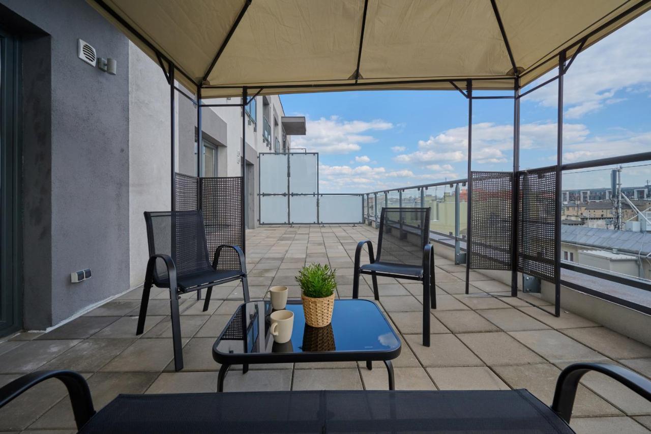 Stylish Kosciuszki Apartaments Near The Market Square With Free Garage Wroclaw By Noclegi Renters Bagian luar foto