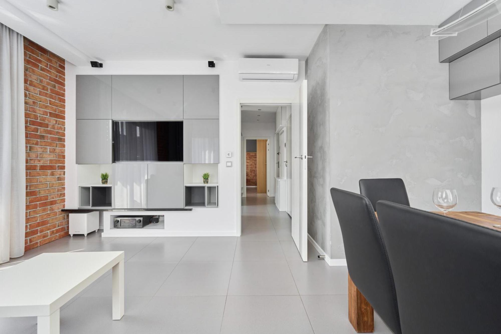 Stylish Kosciuszki Apartaments Near The Market Square With Free Garage Wroclaw By Noclegi Renters Bagian luar foto