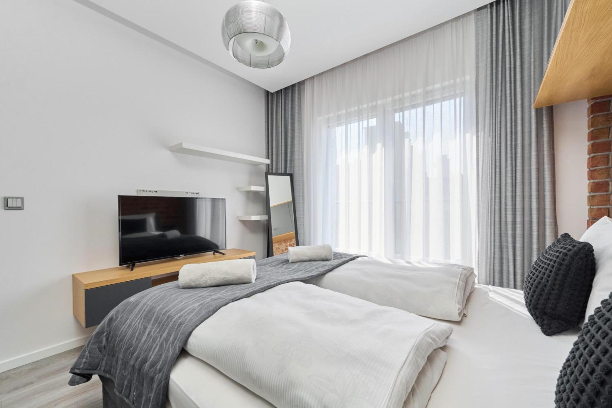 Stylish Kosciuszki Apartaments Near The Market Square With Free Garage Wroclaw By Noclegi Renters Bagian luar foto