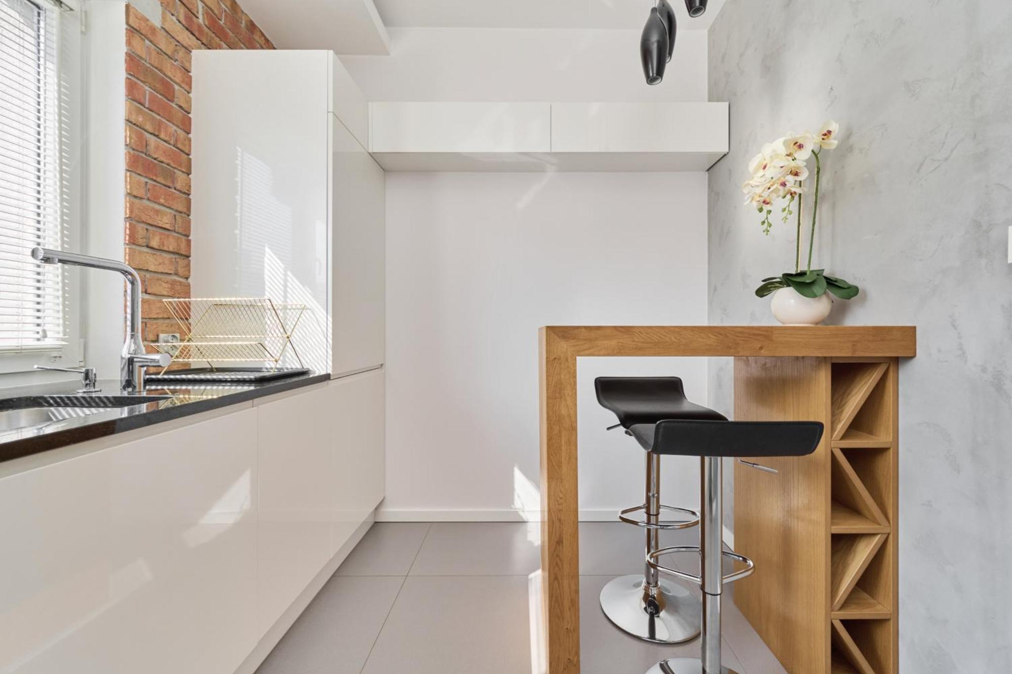 Stylish Kosciuszki Apartaments Near The Market Square With Free Garage Wroclaw By Noclegi Renters Bagian luar foto
