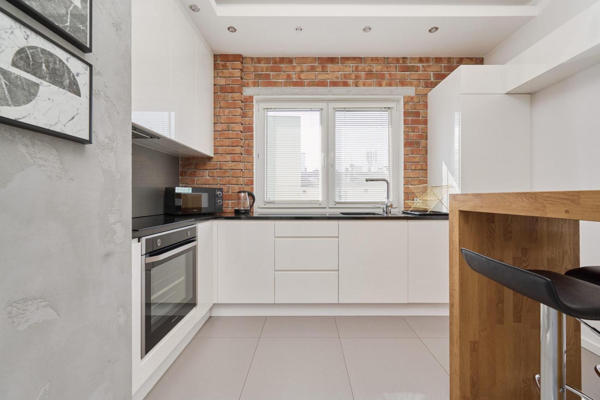 Stylish Kosciuszki Apartaments Near The Market Square With Free Garage Wroclaw By Noclegi Renters Bagian luar foto