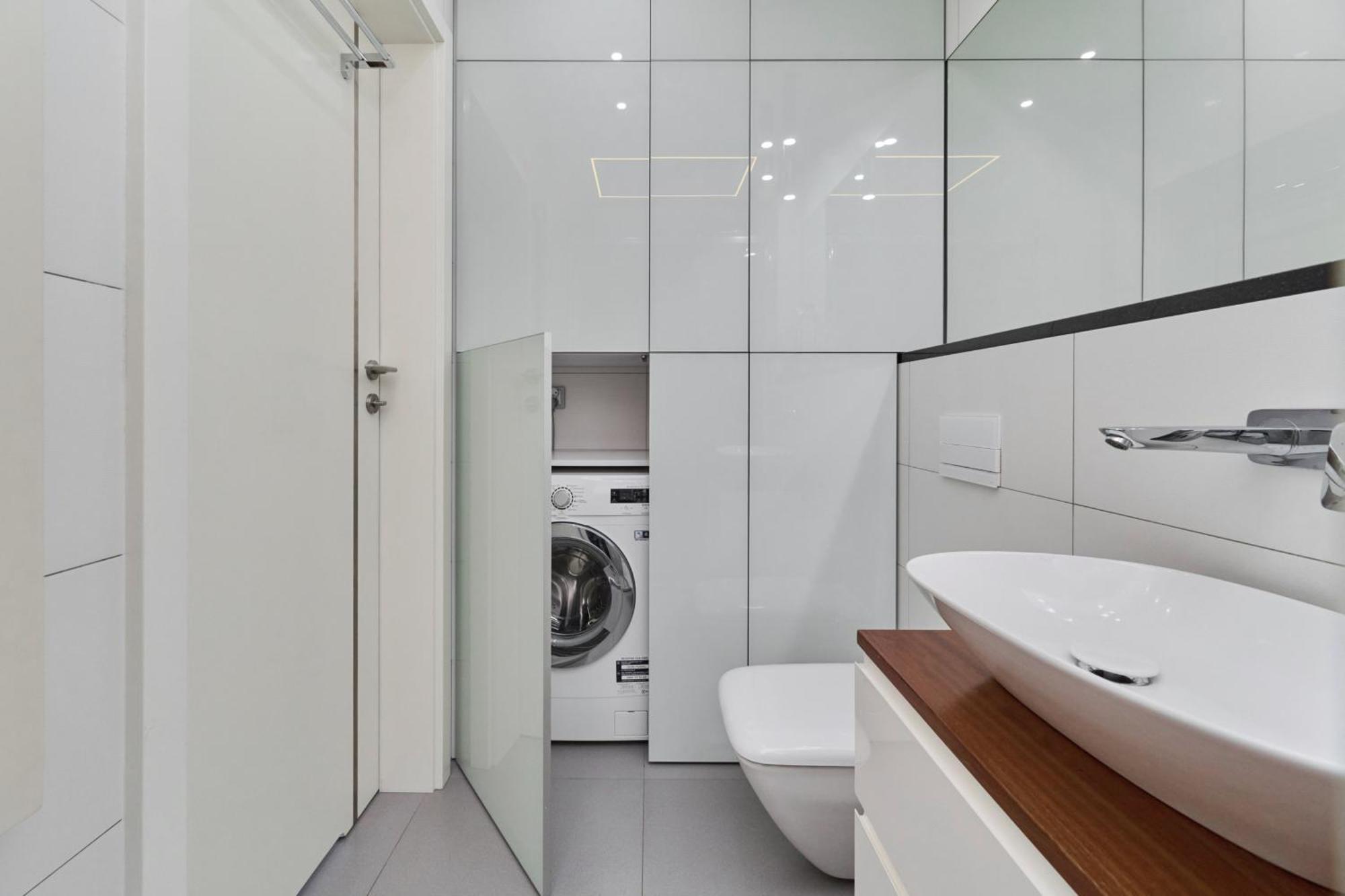 Stylish Kosciuszki Apartaments Near The Market Square With Free Garage Wroclaw By Noclegi Renters Bagian luar foto